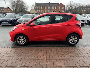 Used Hyundai i10 2019 for sale - 77462492: Photo