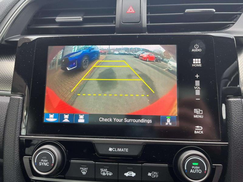 Used Honda Civic 2019 for sale - 77619903: Photo 32