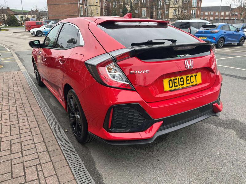 Used Honda Civic 2019 for sale - 77619903: Photo 5