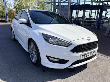 Used Ford Focus 2017 for sale - 78270735: Photo