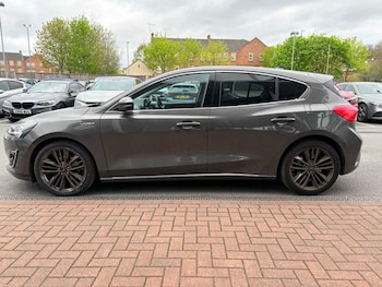 Used Ford Focus 2020 for sale - 78123444: Photo