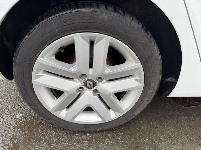 Used Renault Clio 2020 for sale - 77268776: Photo 10