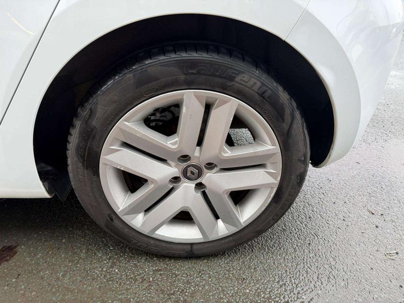 Used Renault Clio 2020 for sale - 77268776: Photo 13