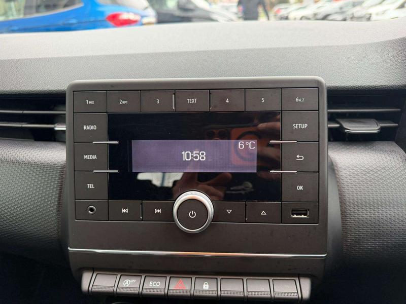 Used Renault Clio 2020 for sale - 77268776: Photo 16