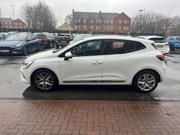 Used Renault Clio 2020 for sale - 77268776: Photo