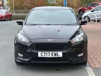 Used Ford Focus 2017 for sale - 76089679: Photo