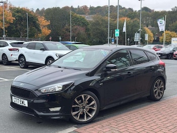 Used Ford Focus 2017 for sale - 76089679: Photo