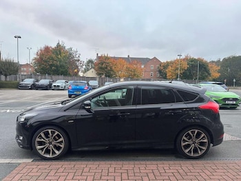 Used Ford Focus 2017 for sale - 76089679: Photo