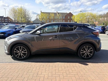 Used Toyota C-HR 2019 for sale - 77997154: Photo