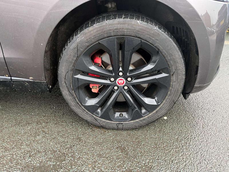 Used Jaguar F-Pace 2023 for sale - 77613630: Photo 12