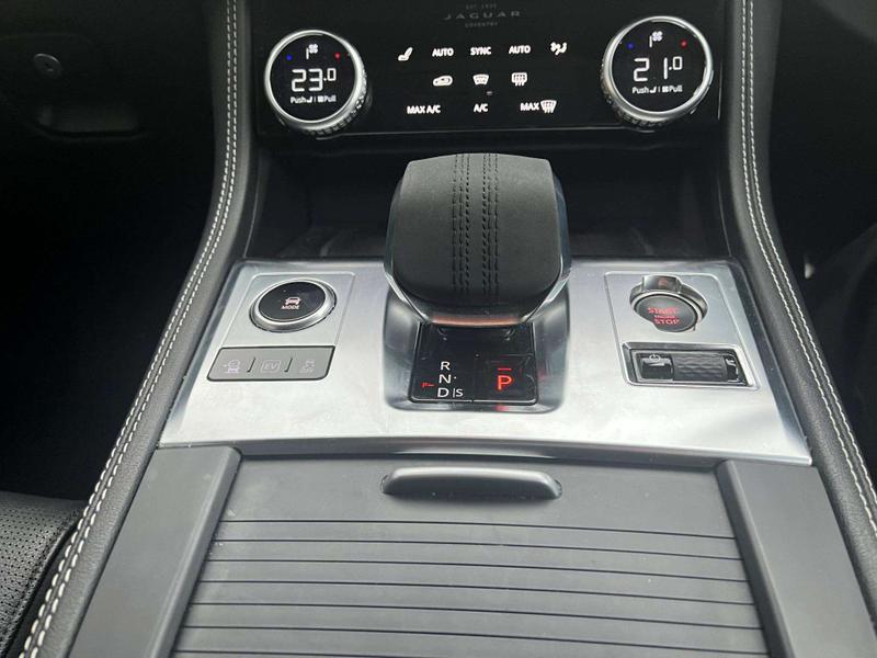 Used Jaguar F-Pace 2023 for sale - 77613630: Photo 30