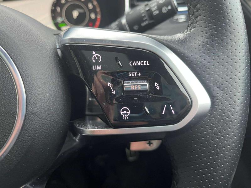 Used Jaguar F-Pace 2023 for sale - 77613630: Photo 37