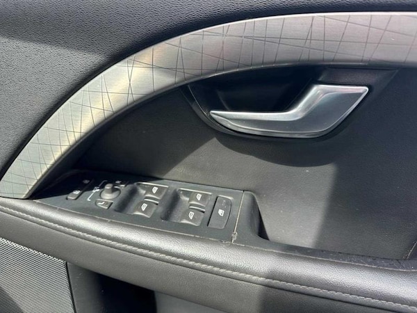 Used Volvo XC70 2013 for sale - 75314380: Photo 15