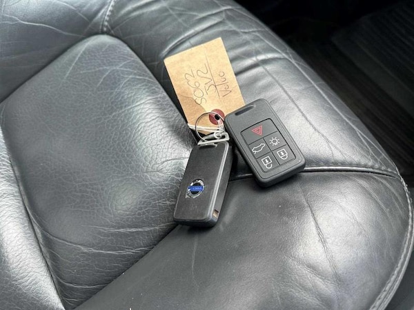 Used Volvo XC70 2013 for sale - 75314380: Photo 40