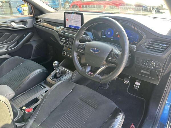 Used Ford Focus 2020 for sale - 76067579: Photo 17