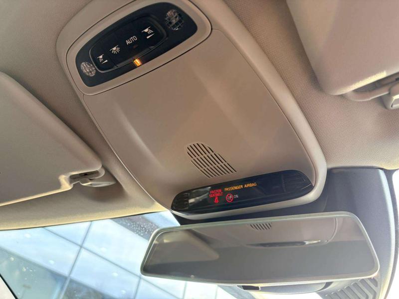 Used Volvo V40 2016 for sale - 77006028: Photo 32