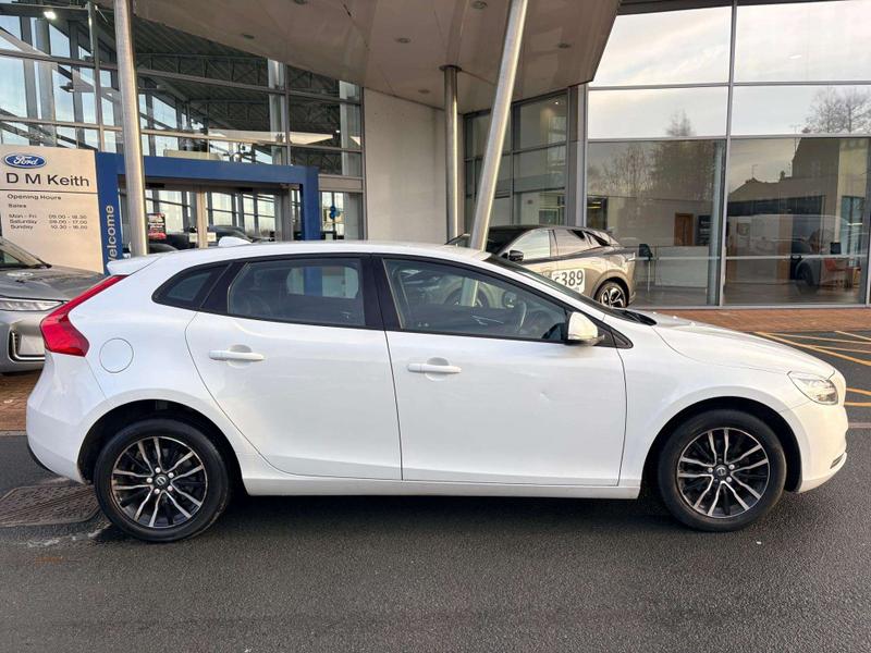 Used Volvo V40 2016 for sale - 77006028: Photo 4