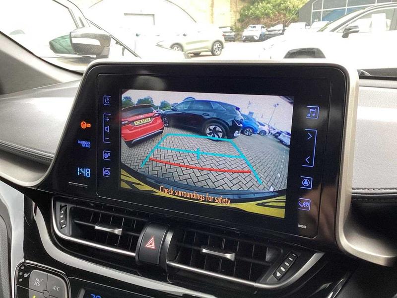 Used Toyota C-HR 2018 for sale - 76355605: Photo 24