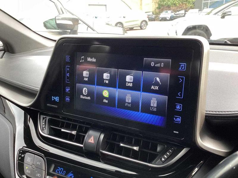 Used Toyota C-HR 2018 for sale - 76355605: Photo 25