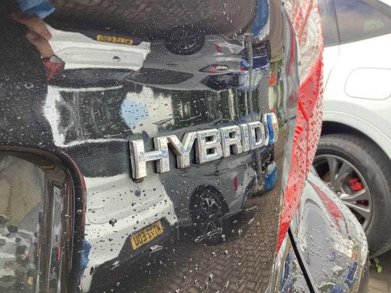 Used Toyota C-HR 2018 for sale - 76355605: Photo 38