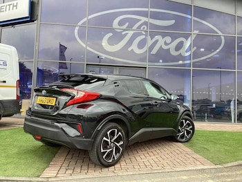 Used Toyota C-HR 2018 for sale - 76355605: Photo