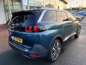 Used Peugeot 5008 2020 for sale - 76931381: Photo