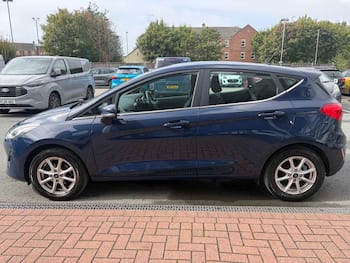 Used Ford Fiesta 2018 for sale - 79641234: Photo