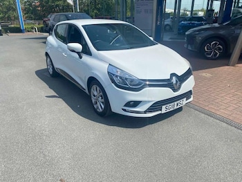 Used Renault Clio 2018 for sale - 78671148: Photo