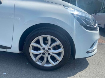 Used Renault Clio 2018 for sale - 78671148: Photo