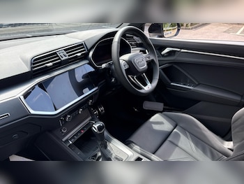 Used Audi Q3 2024 for sale - 75333504: Photo
