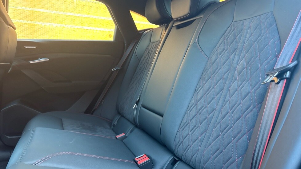 Used Audi Q6 e-tron 2025 for sale - 76745174: Photo 15