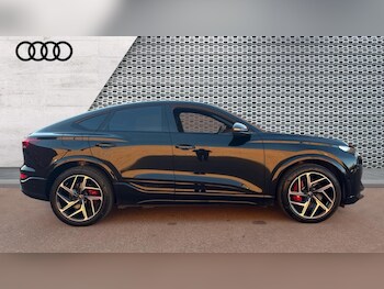 Used Audi Q6 e-tron 2025 for sale - 76745174: Photo