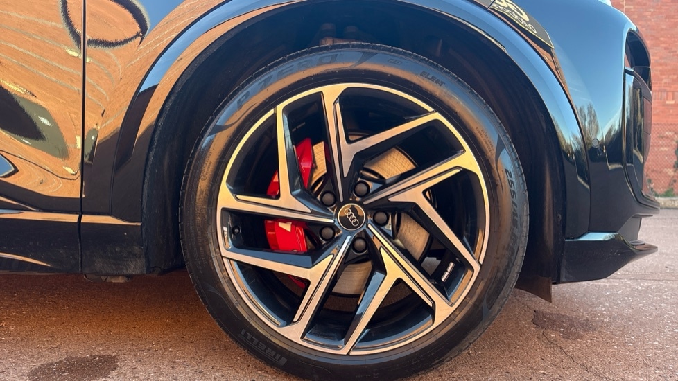 Used Audi Q6 e-tron 2025 for sale - 76745174: Photo 5