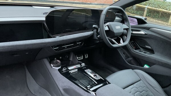 Used Audi A6 2025 for sale - 74343196: Photo 2