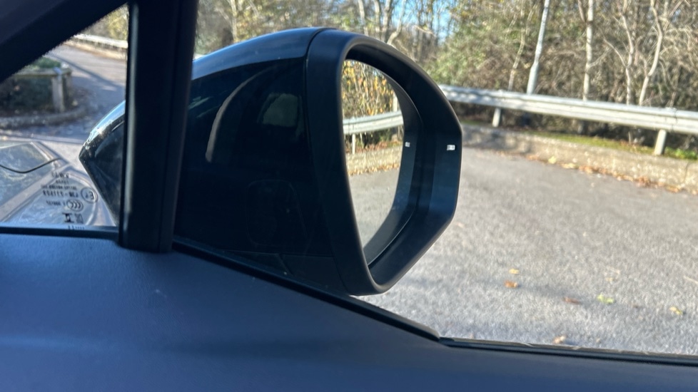 Used Audi Q4 e-tron 2025 for sale - 76745178: Photo 32