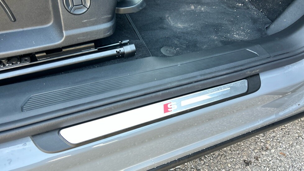 Used Audi Q4 e-tron 2025 for sale - 76745178: Photo 41