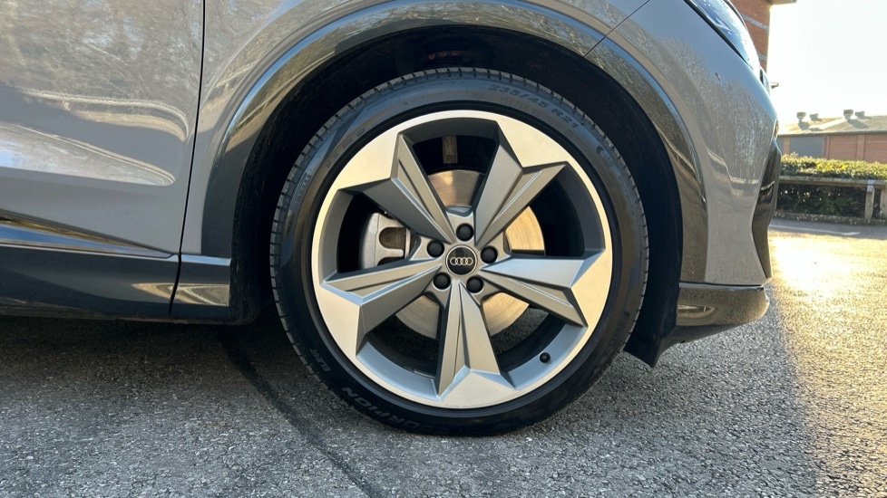 Used Audi Q4 e-tron 2025 for sale - 76745178: Photo 5