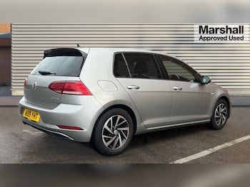 Used Volkswagen Golf 2019 for sale - 76804080: Photo