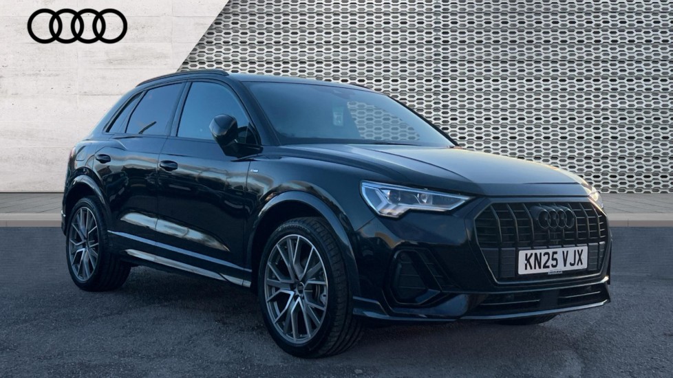 Used Audi Q3 2025 for sale - 76595299: Photo 1