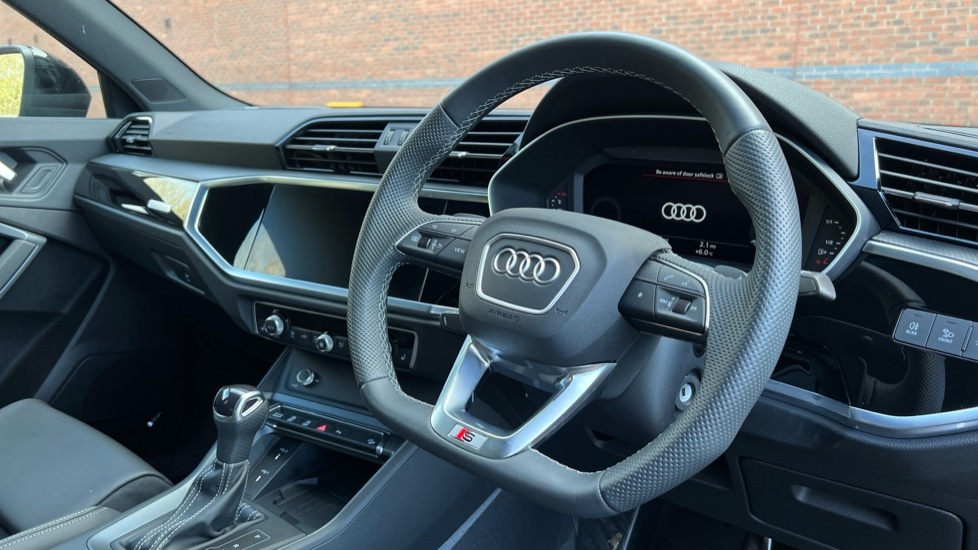 Used Audi Q3 2025 for sale - 76595299: Photo 6