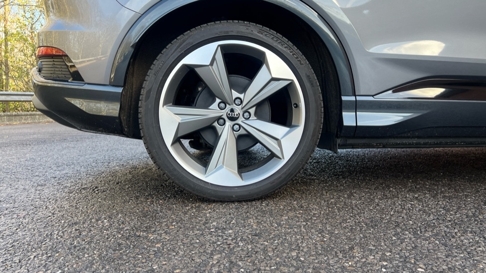 Used Audi Q4 e-tron 2025 for sale - 76773229: Photo 21