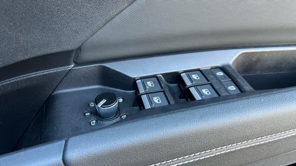 Used Audi Q4 e-tron 2025 for sale - 76773229: Photo 28