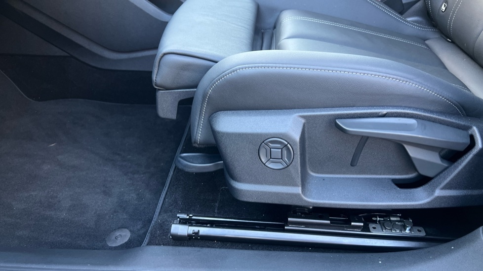 Used Audi Q4 e-tron 2025 for sale - 76773229: Photo 29