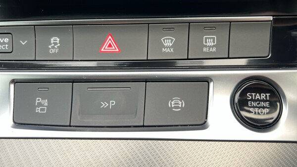 Used Audi A6 2023 for sale - 76176391: Photo 42