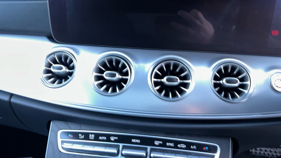 Used Mercedes-Benz E Class 2018 for sale - 76933280: Photo 16