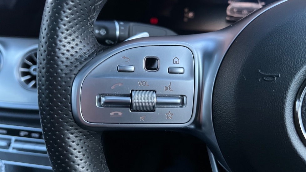 Used Mercedes-Benz E Class 2018 for sale - 76933280: Photo 24