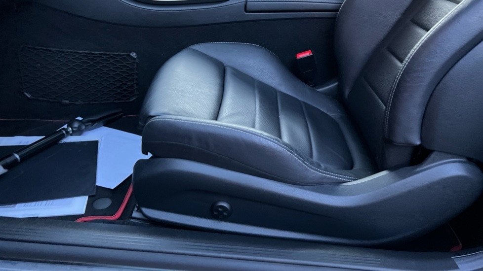 Used Mercedes-Benz E Class 2018 for sale - 76933280: Photo 29