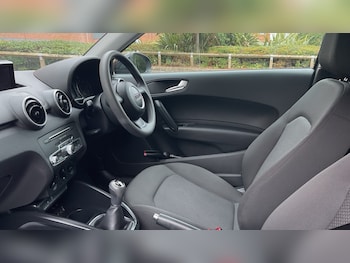 Used Audi A1 2017 for sale - 75692023: Photo