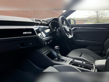 Used Audi Q3 2025 for sale - 76780253: Photo