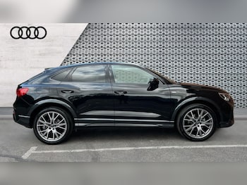 Used Audi Q3 2024 for sale - 75544456: Photo